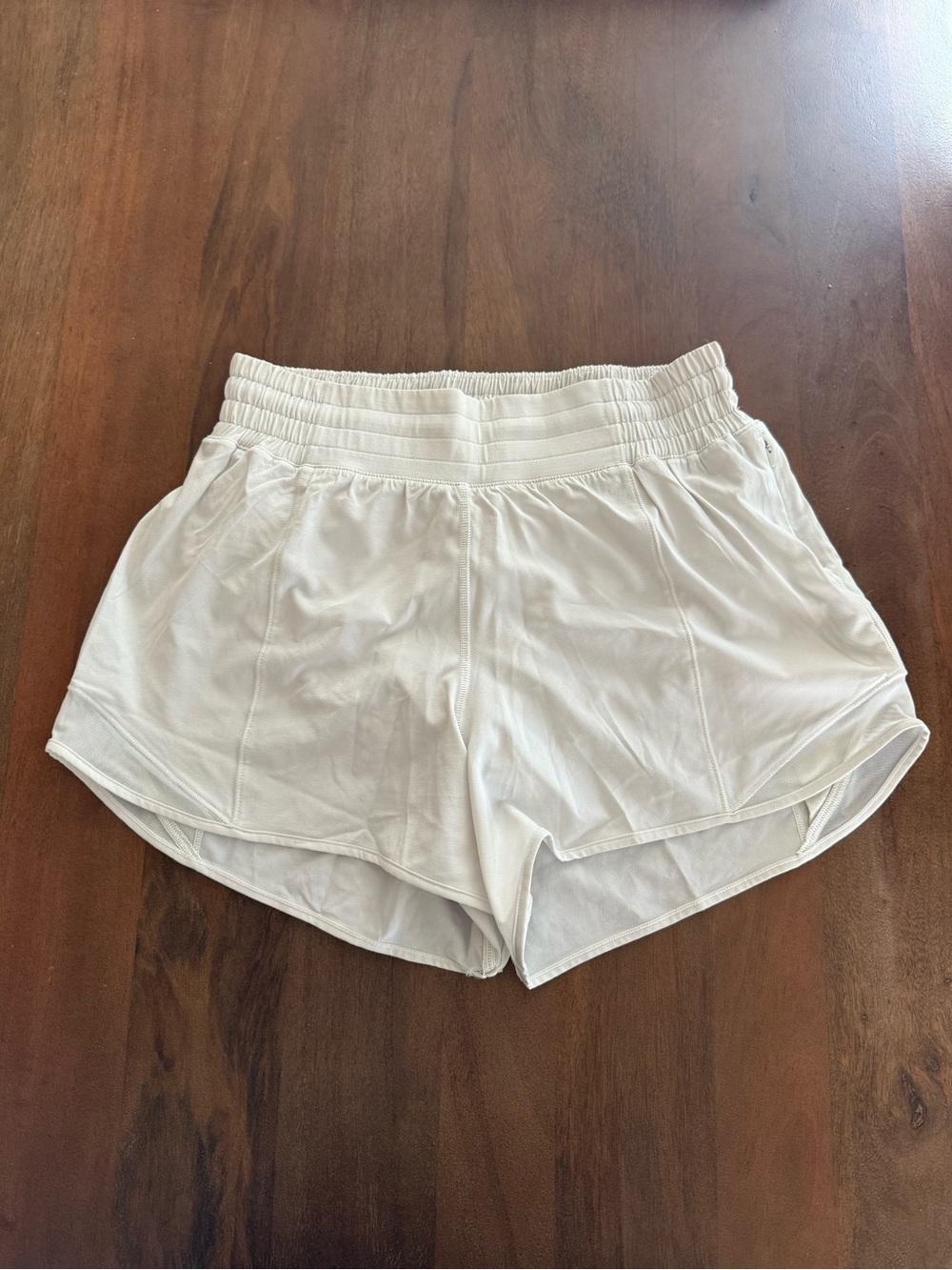 NWOT Lululemon Hotty Hot Shorts